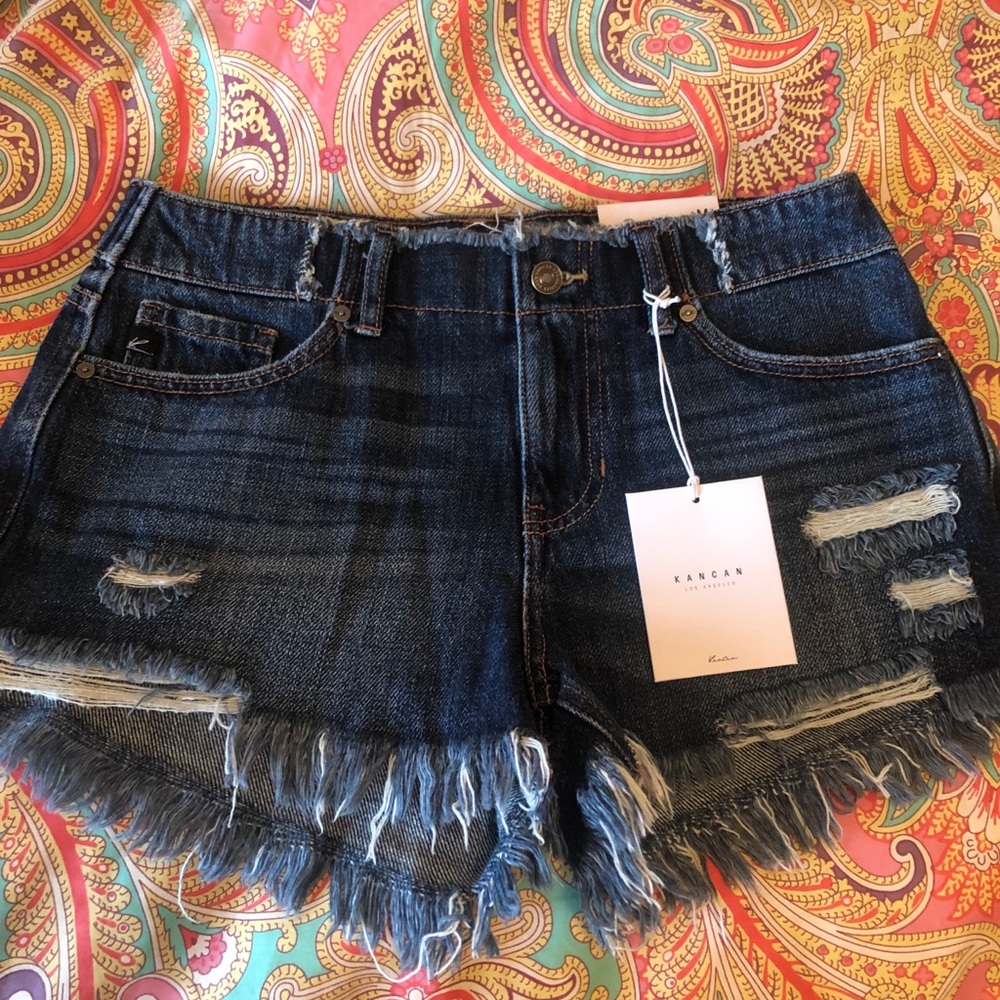 Kancan denim shorts! Sz medium (6) NWT